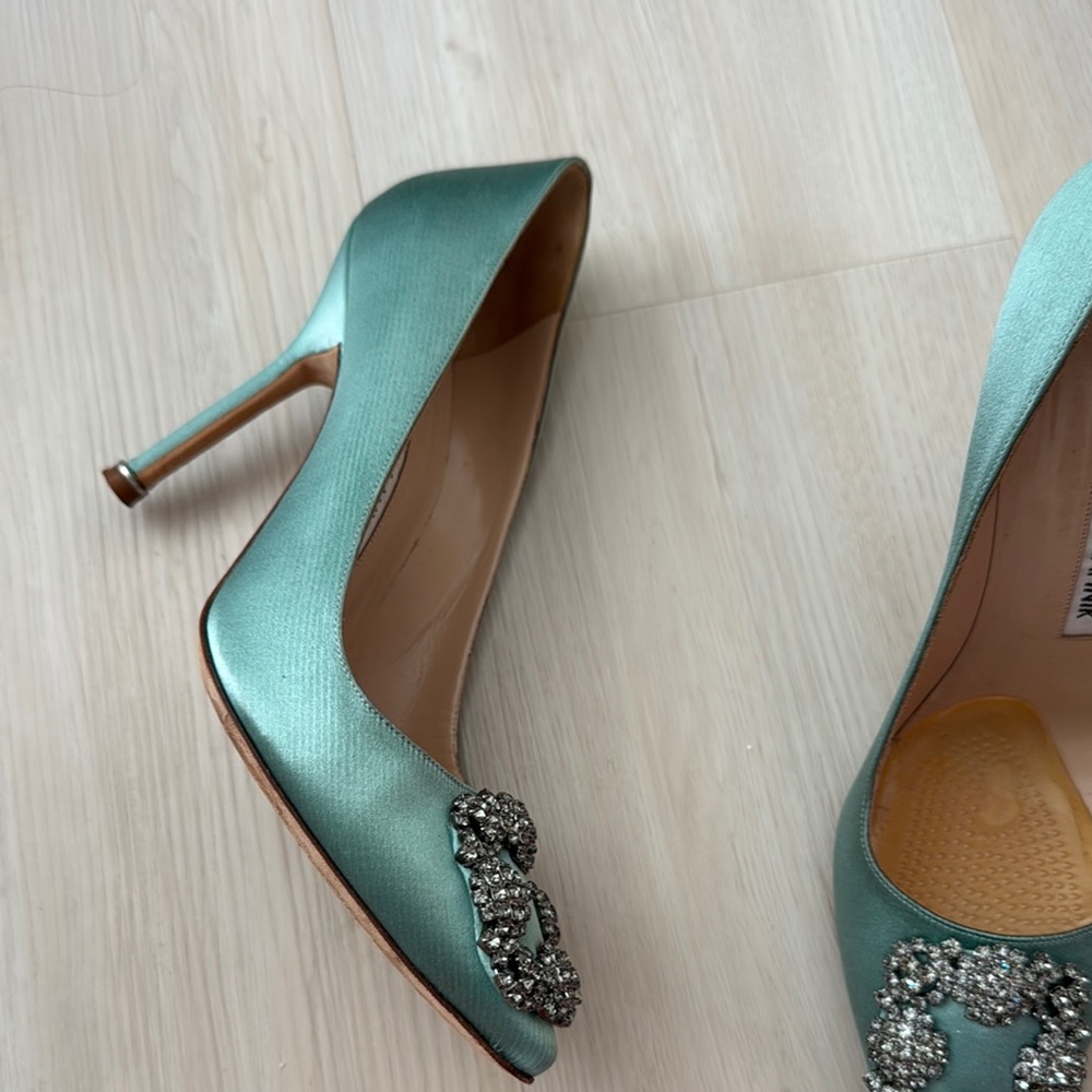 Manolo Blahnik Elegant Green Satin Heels with Embellishments